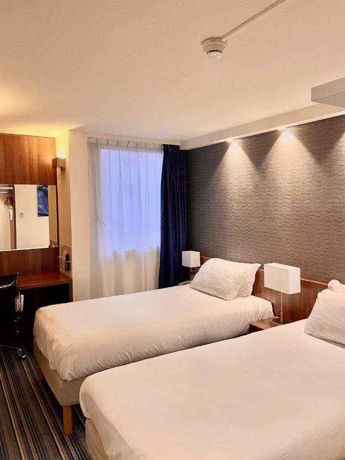 Holiday Inn Express Lille Centre By Ihg Exterior photo