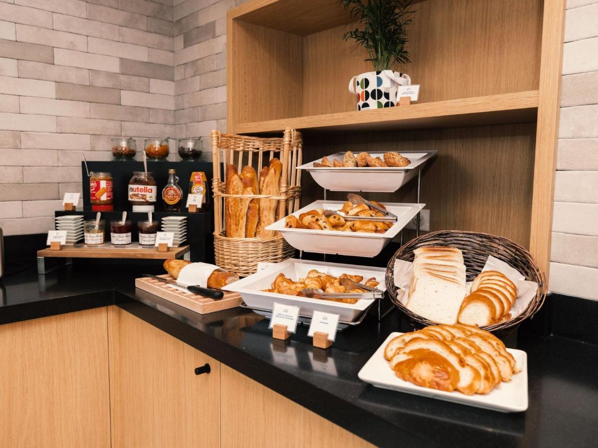 Holiday Inn Express Lille Centre By Ihg Exterior photo