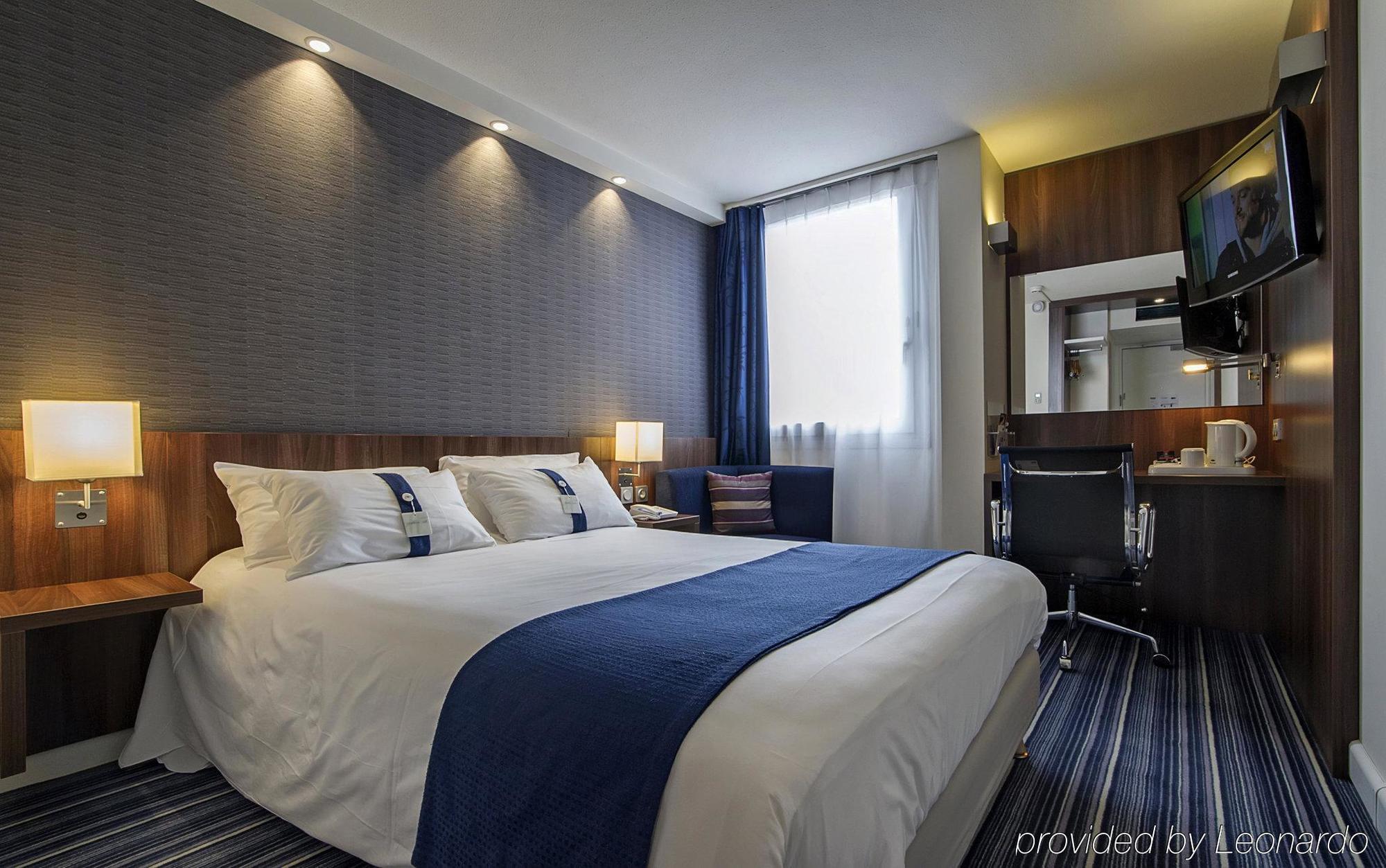 Holiday Inn Express Lille Centre By Ihg Exterior photo