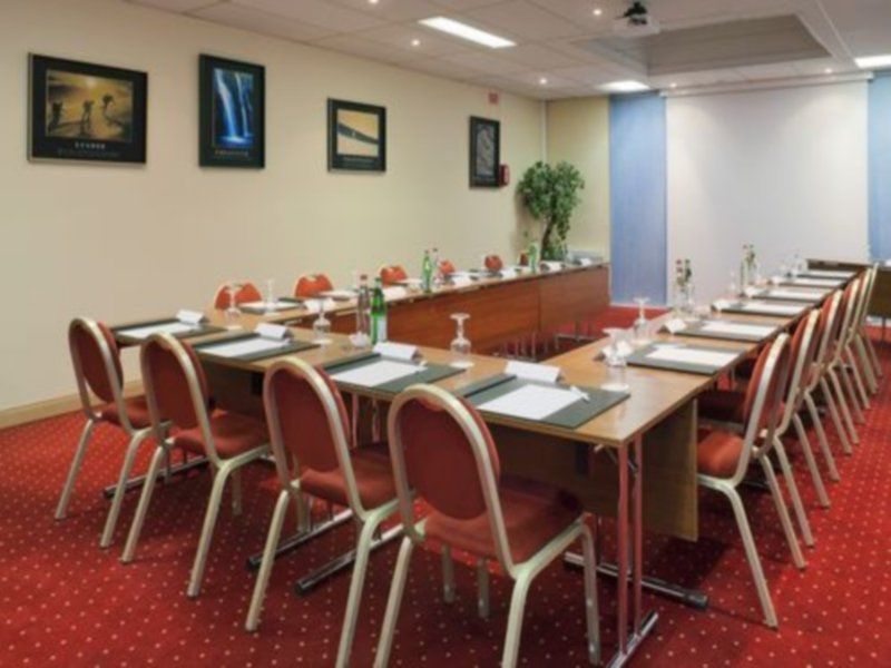Holiday Inn Express Lille Centre By Ihg Exterior photo